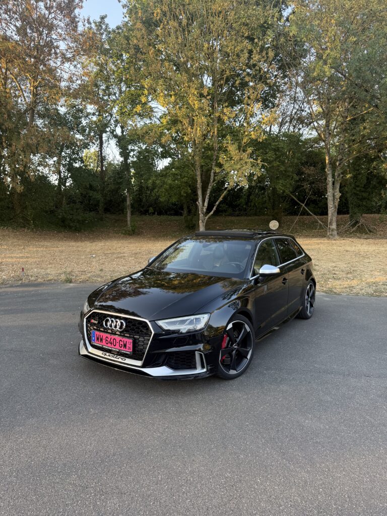 Audi RS3 Sportback — photo 1