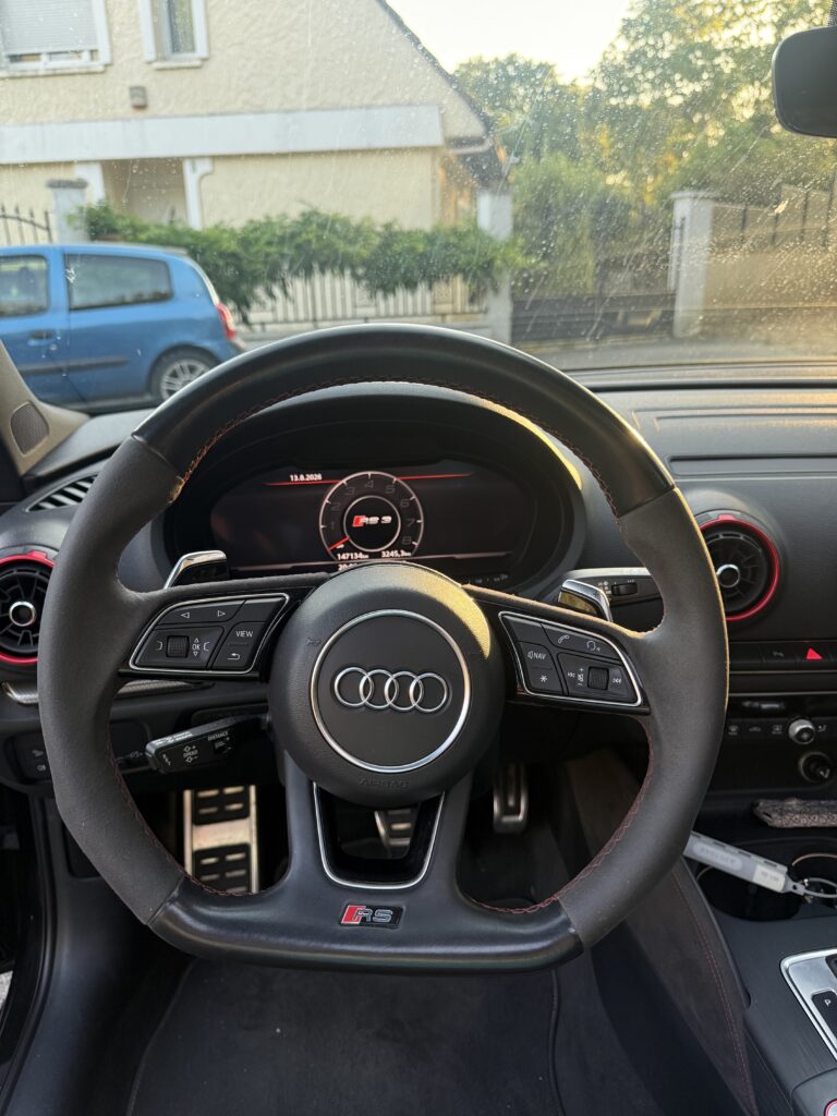 Audi RS3 Sportback — photo 7