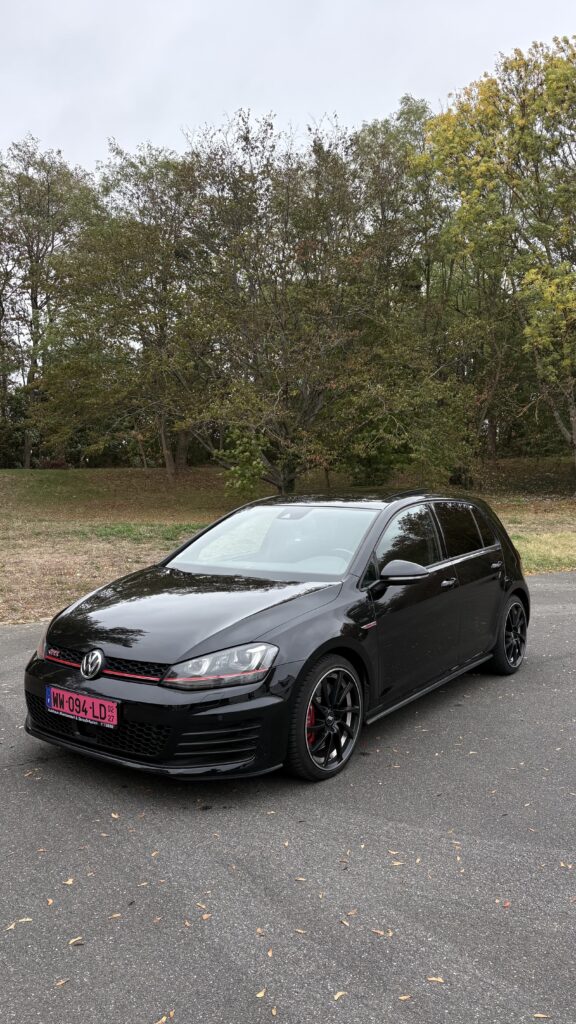 Volkswagen Golf 7 GTI — photo 1