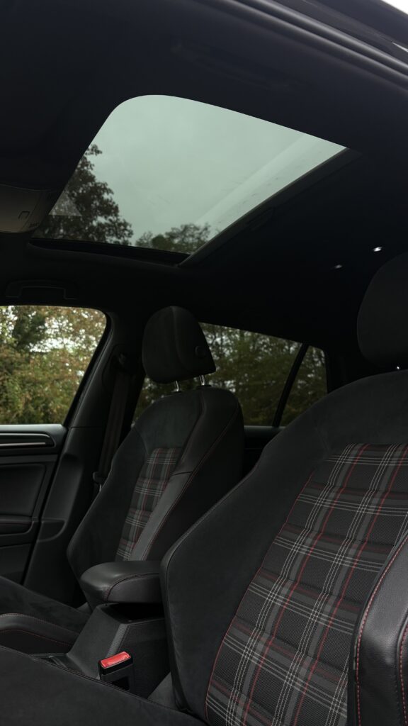 Volkswagen Golf 7 GTI — photo 6