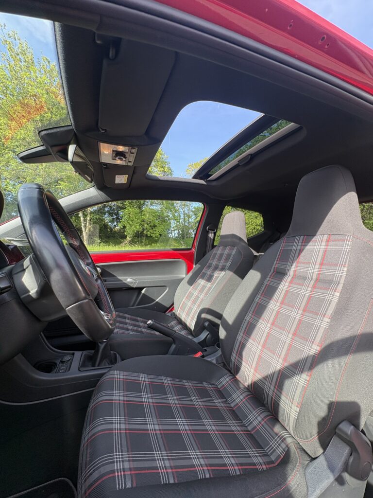Volkswagen up GTI — photo 4